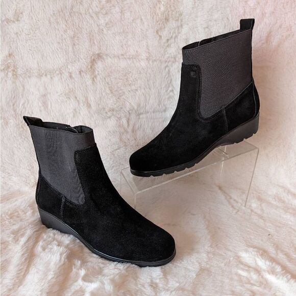 NIB Aerosoles Madison Chelsea Boot Black Suede Leather Size 7 - Picture 1 of 12